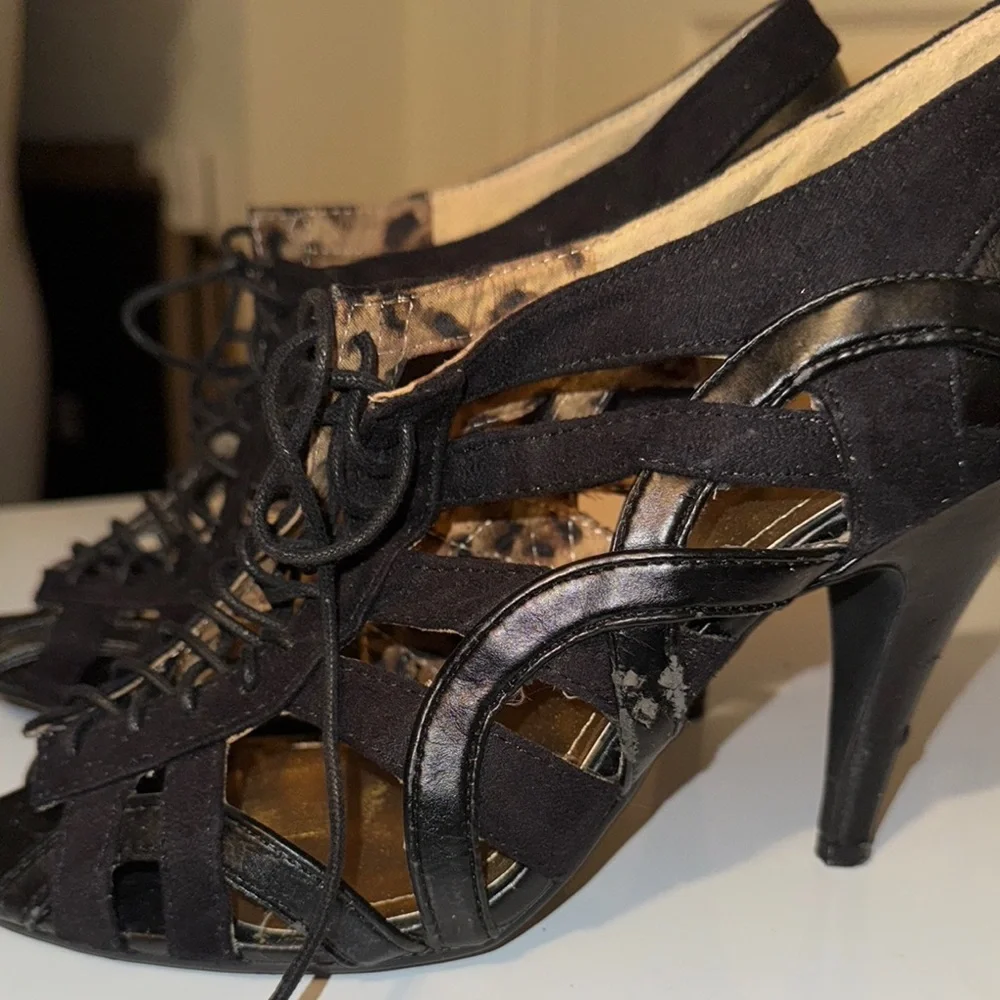 H&M Black Lace Stiletto Heels - Picture 4 of 8